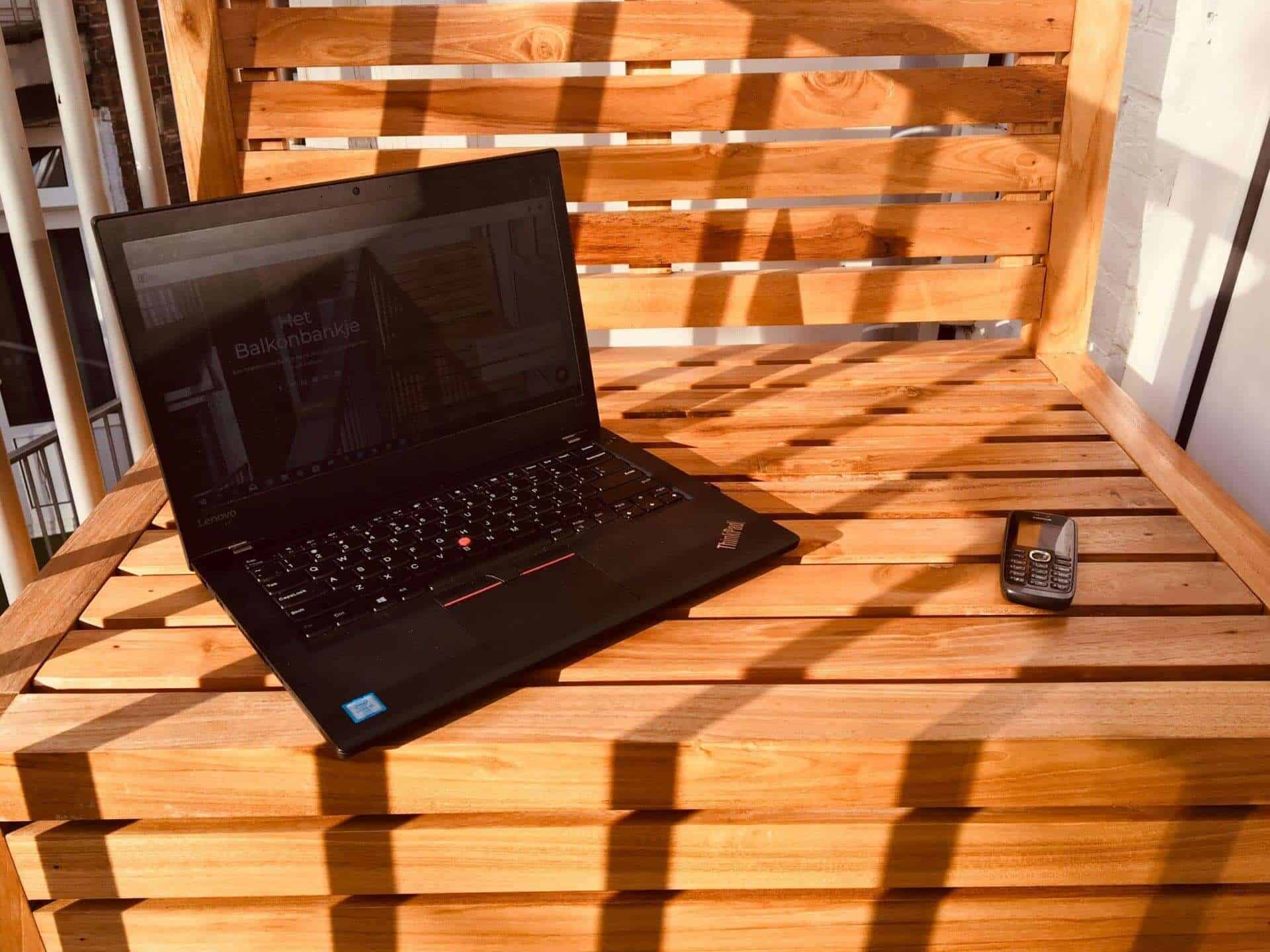 Kleine Balkon Bank Amsterdam