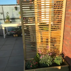 Oslo planter - houten plantenbank met trellis