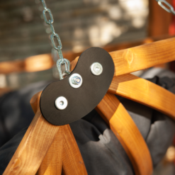 Gaya Lite - Houten Hangstoel met kussen - Kies uit drie stofkleuren - 103 (h) x 100 (b) x 82 (d) cm Gaya Lite - Houten hangstoel met graphite kussen - close-up