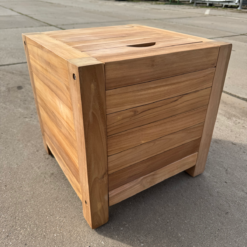 2. Chance Balkonhocker – 40 x 40 x 40 cm